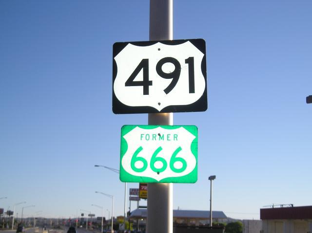 Daudzi citi nostāsti un... Autors: ainiss13 Mans 666. raksts