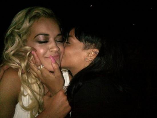 abas Autors: chaiba Vai Rita Ora ir jaunā Rihanna