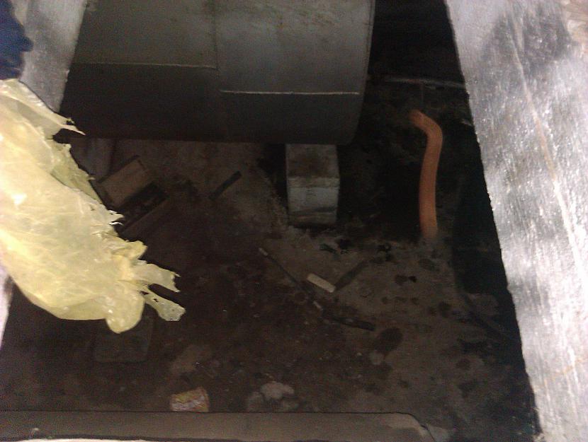 Un nedaudz uz priekscaronu... Autors: Finčš Pamesta degvielas noliktava