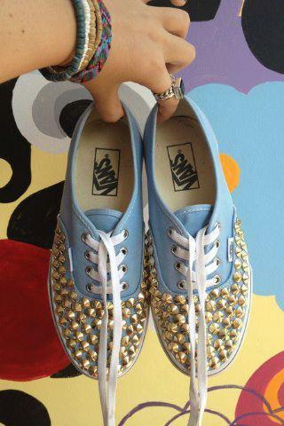 Autors: dafukk Studs and spikes