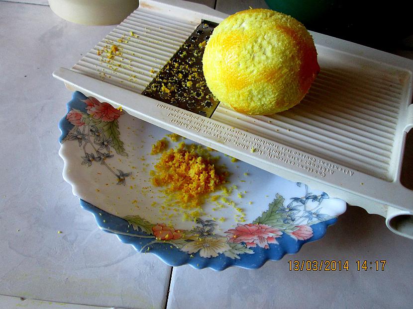 Citronam norīvēju mizu Autors: rasiks Cik izmaksā torte