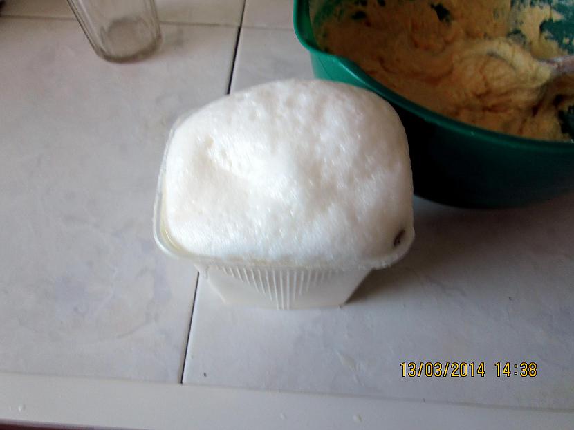 Izspiežu citronam sulu ... Autors: rasiks Cik izmaksā torte