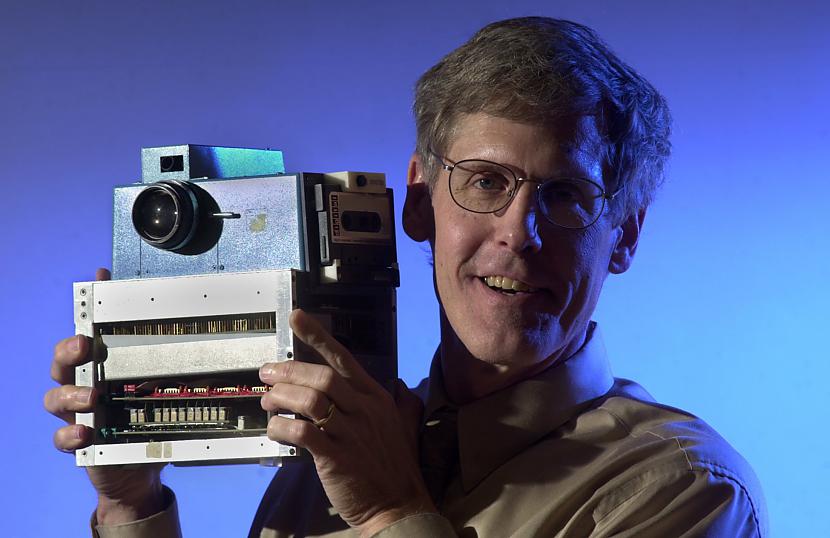 Īss ieskats digitālās fotogrāfijas attīstības vēsturē. (1957- 2014) 1.daļa.
