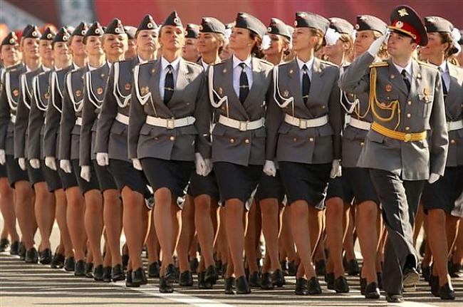 Un lūk kur arī daiļā dzimuma... Autors: Man vienalga Zeme, kas nekad nebeigs pārsteigt - KRIEVIJA!