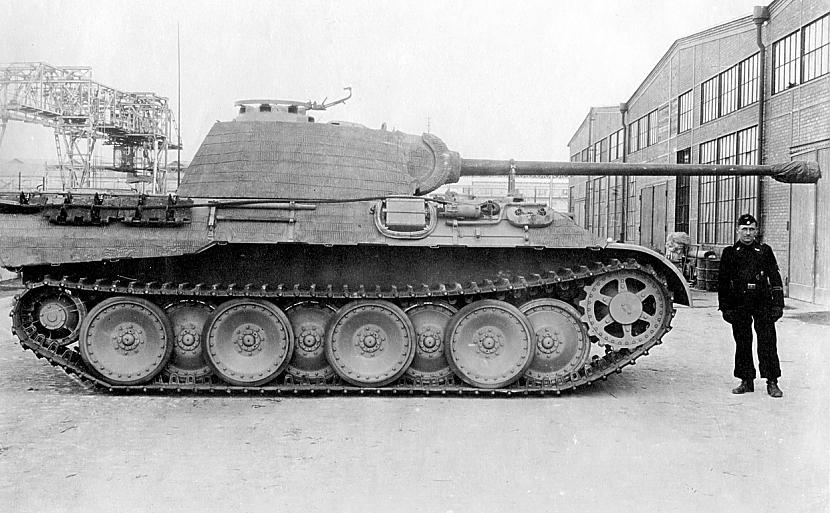 nbsp nbspUn tā pēc krietna... Autors: Mao Meow Panzer 5 Pantēra - vācu atbilde PSRS T-34 tankiem