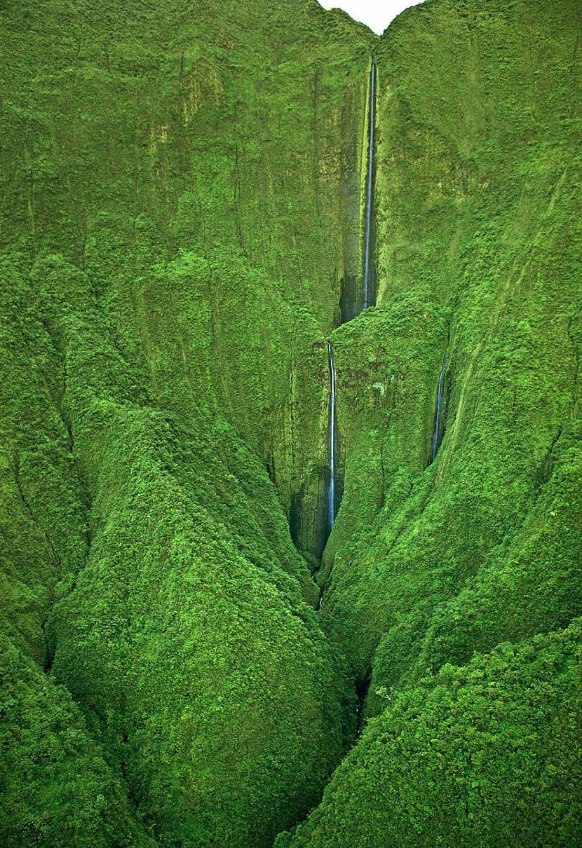 Honokohau Falls Maui ... Autors: vodkam 10 pārsteidzošas, cilvēku neskartas vietas uz planētas.