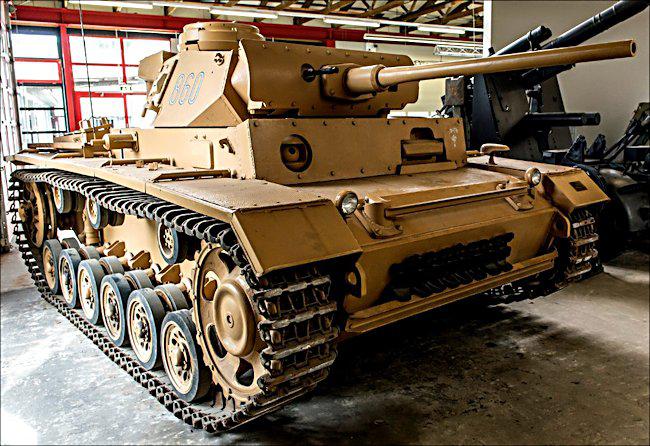 Panzer III Tank Ausf M... Autors: DamnRiga Vācu tanki, kas pārdzīvojuši karu.