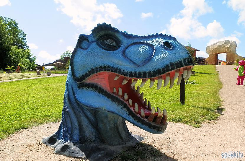 Negaidīju ka no pazemes... Autors: Huskijs3 Lietuva - Dino parkas!