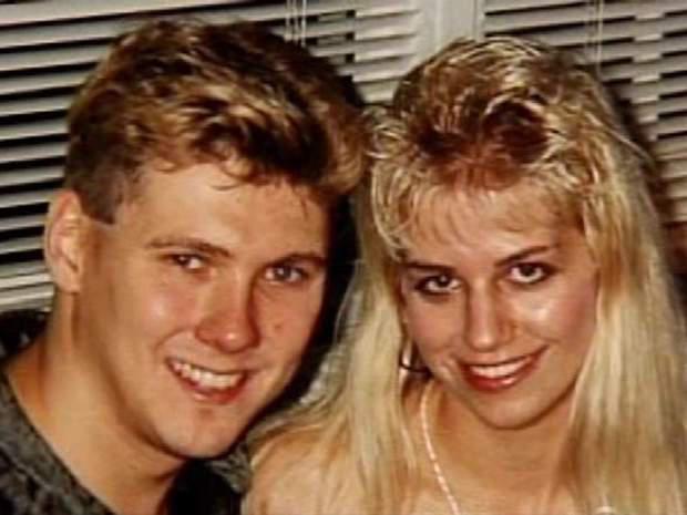 Karla HomolkaHomolka bija... Autors: Hā2Ō 15 biedējoši sērijveida slepkavas, kuri ir uz brīvām kājām