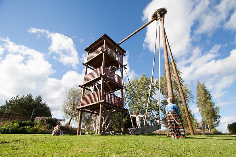 Scaronajā bildē var redzēt... Autors: Sabīna Tīna Iepazīsti Ogres novadu. 1.daļa. ĶEIPENE- Šūpoļu parks "Zuši"