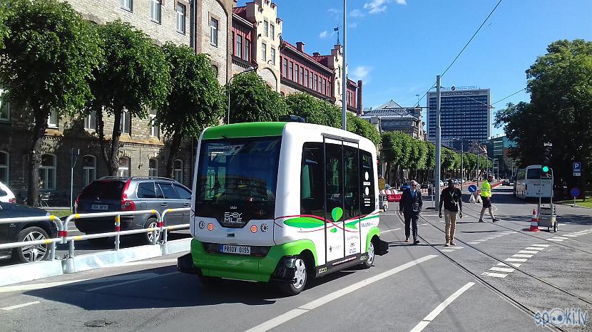 Autors: Lestets Sensacionāli - pašbraucošs autobuss Tallinā