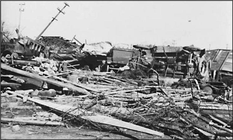 Stāmerienas tornado 1919gada... Autors: Kornēlijs Zipidrics Visu laiku postošākās un nāvējošākās vētras un virpuļviesuļi Latvijas vēsturē