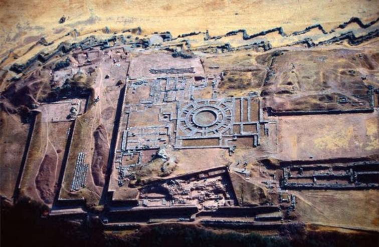 SacsayhuamaacutenInteresanta... Autors: Lestets Mistiskākie atradumi uz Zemes