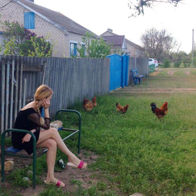 Autors: es tēvocis Meitenes laukos.