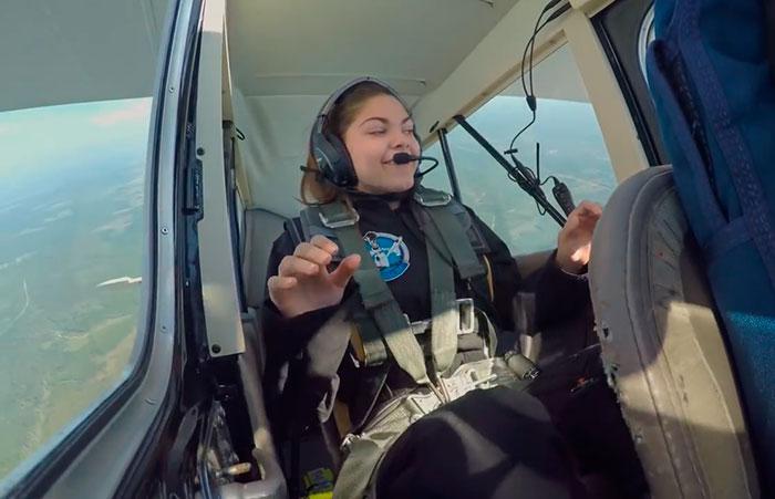 Autors: matilde 17 gadus vecā amerikāniete būs pirmais cilvēks, kas spers kāju uz Marsa
