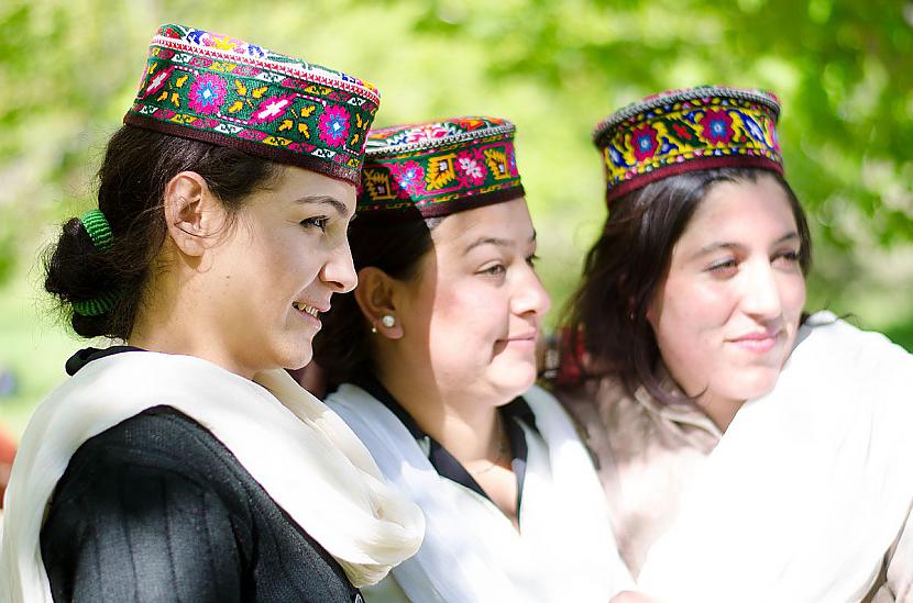6Ja cilvēks sarunājas pa... Autors: Artefakts 15 veidi, kā kontrolēt cilvēku psihi, viņam nezinot