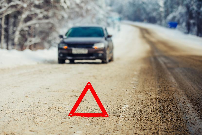 Foto ShutterstockcomKas... Autors: EV1TA 5 populārākās auto ķibeles ziemā, un kā no tām veiksmīgi izkulties!