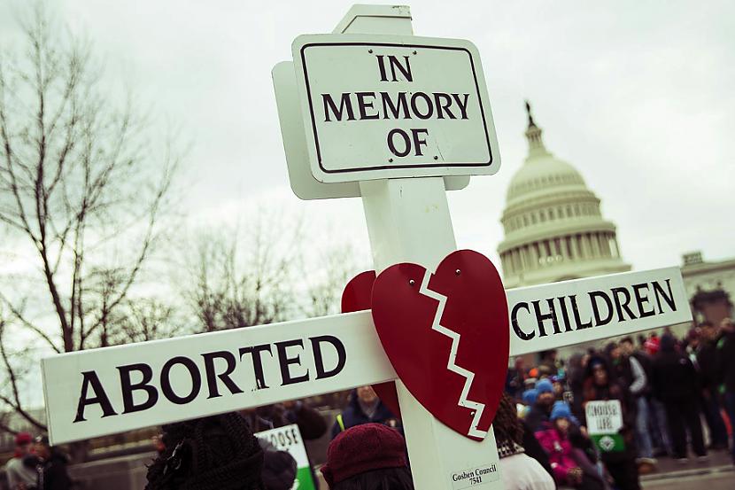 Autors: Strāvonis Protesti pret abortiem