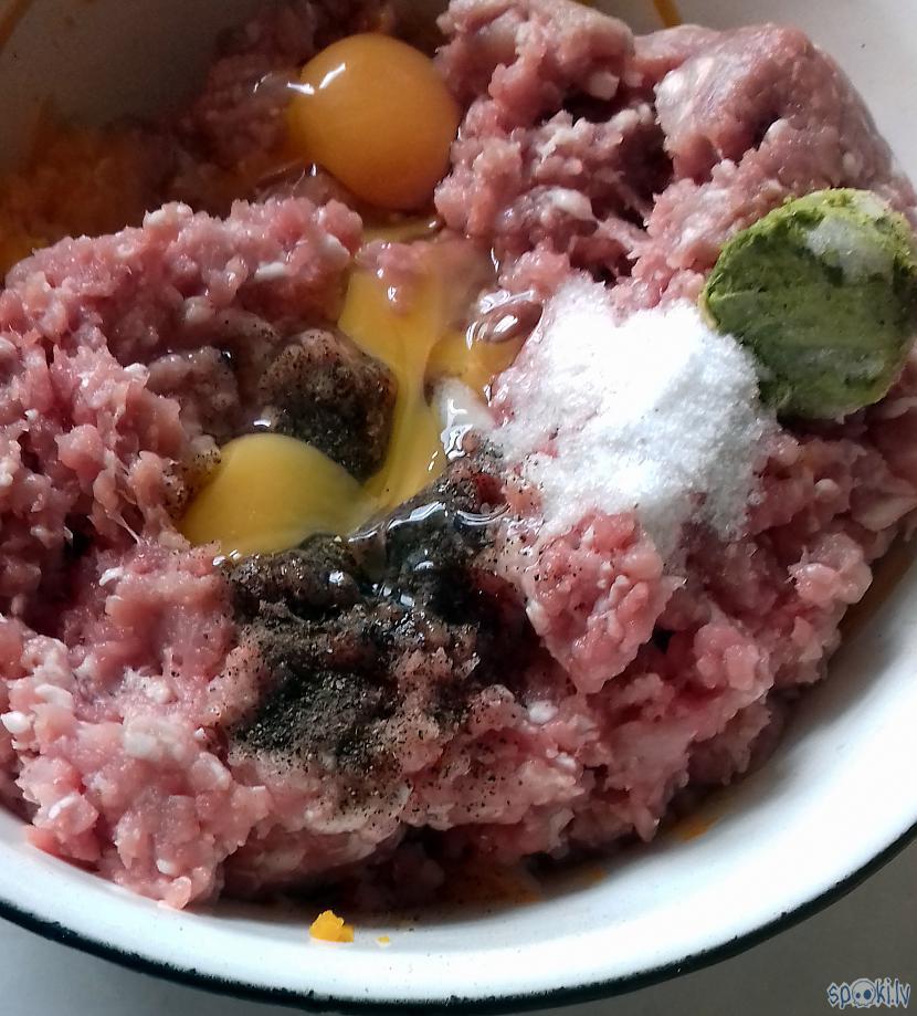 Meitiņa nopirkusi... Autors: rasiks Kad ķirbju sezona vēl nebeidzas martā