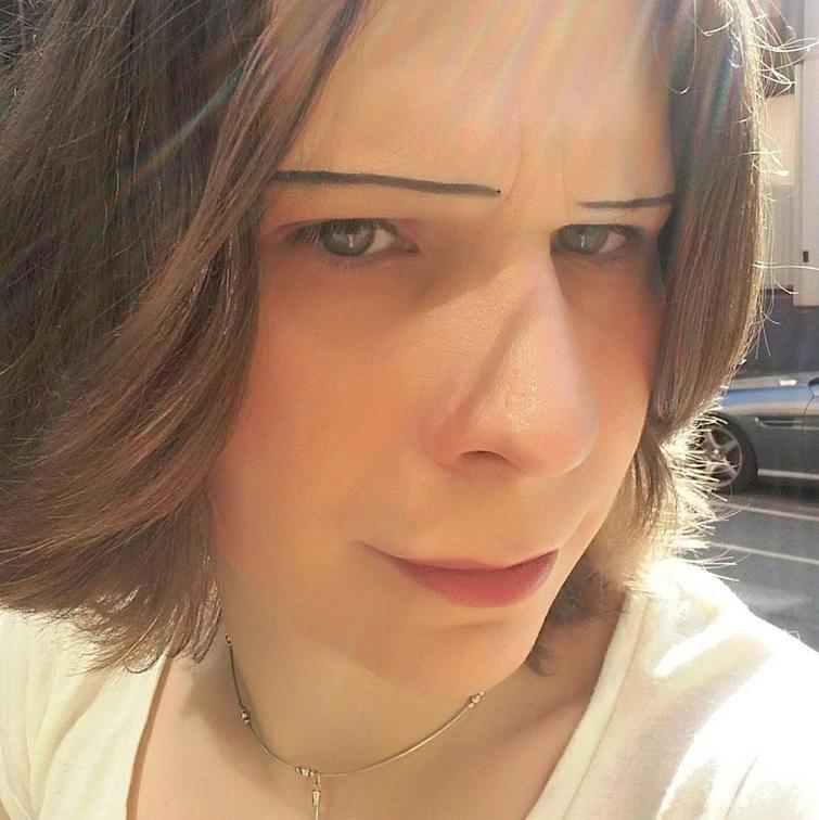 Autors: matilde 24 cilvēki ar ļoti interesantām uzacīm