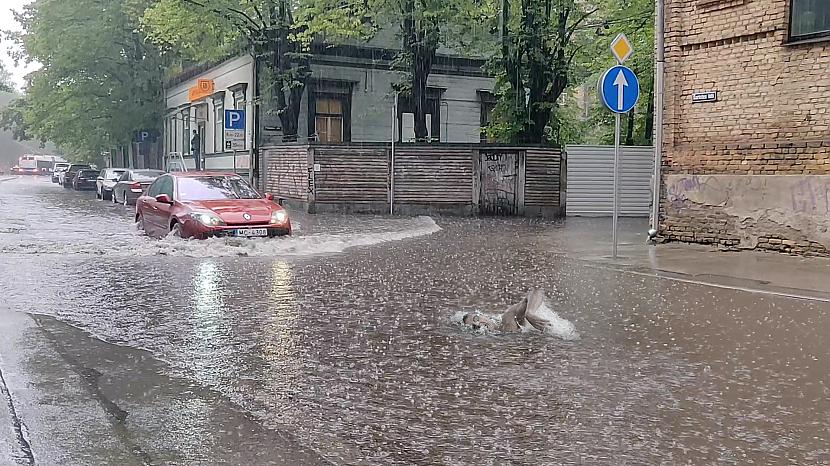 Autors: Dzerbudists Šokējoši kadri no Rīgas plūdiem
