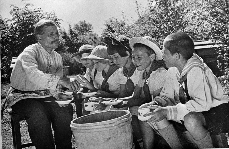 Autors: es tēvocis Laimīga padomju bērnība (Bet vai tā bija)