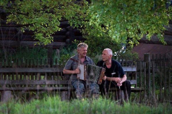 Autors: es tēvocis Emociju pilni attēli no viena Krievijas ciematiņa