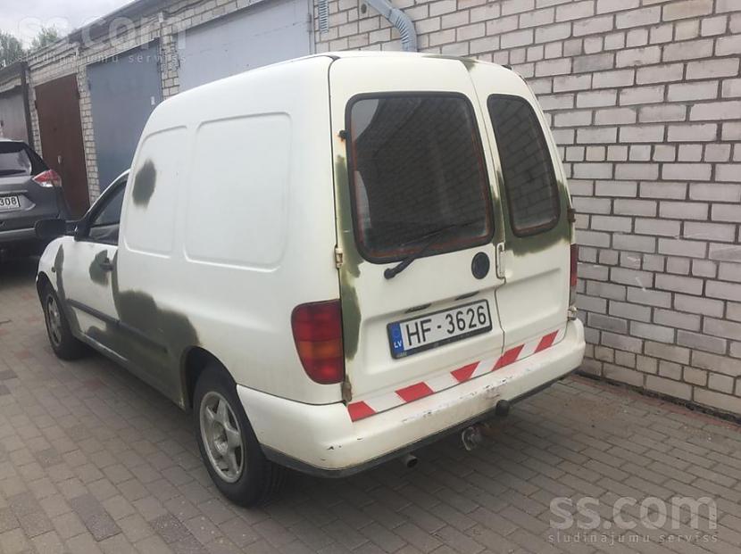 1996 gada VW Caddy lieliska... Autors: Dzerbudists Budžeta klases auto jebšu – kā aizbraukt uz festivālu?