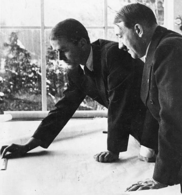 nbsp1943 g aprīlī Hitlers... Autors: Lestets Projekts "Riese": puspabeigtā nacistu pazemes pilsēta