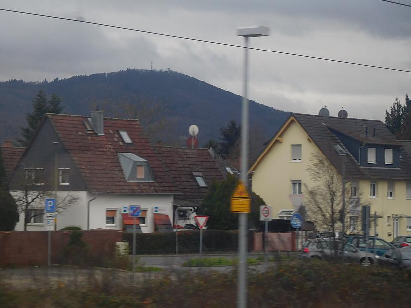 Autors: turistsr@speles Heidelberga, tā gan nav Frankfurtes piepilsēta...