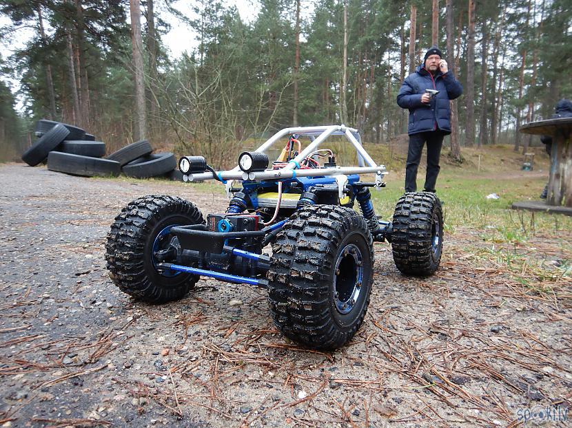 Autors: SalvatoreMundi Radiovadāmo auto pasākums LV.