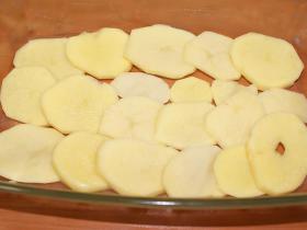 Kartupeļu sacepums ar gaļu (bez Maggi utml.)