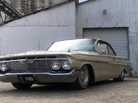 1961 Chevrolet Impala Bubble Top tapšana.