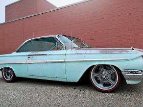 1961 Chevrolet Impala LS Bubble Top tapšana