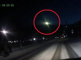 Krasnojarskas apgabalā iedzīvotāji novērojuši meteorītam līdzīgu objektu