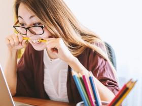 TESTS: «Divpatsmit» vai «divpadsmit»? Pareizrakstības tests ekspertiem