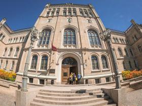 Tests: Vai spēj atšifrēt Latvijas Universitātes fakultāšu saīsinājumus?
